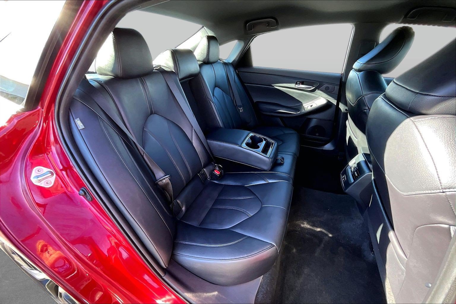 Used 2022 Toyota Avalon XLE FWD image 27