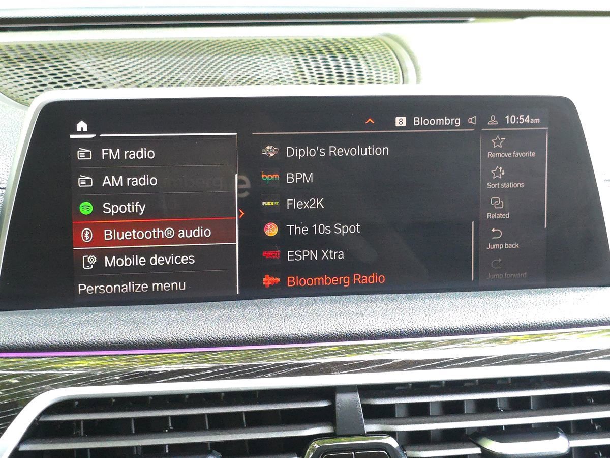 Used 2022 BMW 740i xDrive w/ M Sport Package AWD/4WD image 35