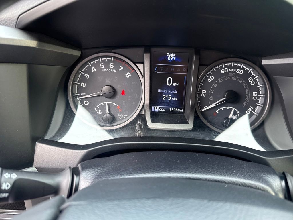 Used 2017 Toyota Tacoma TRD Off-Road w/ Tow Package AWD/4WD image 20