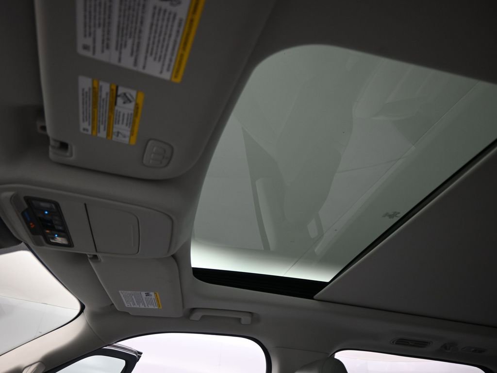 Certified 2025 Ford Expedition Active image 16