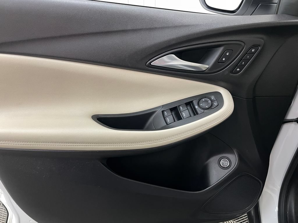 Certified 2020 Buick Encore GX Essence w/ Experience Buick Package AWD/4WD image 27