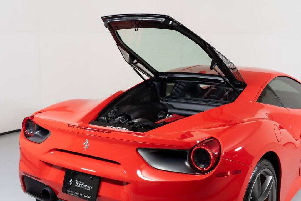 Used 2017 Ferrari 488 GTB RWD image 17