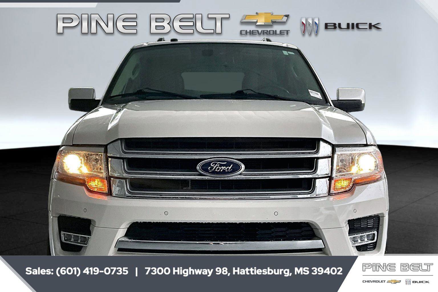 Used 2017 Ford Expedition Limited w/ Equipment Group 301A RWD image 3