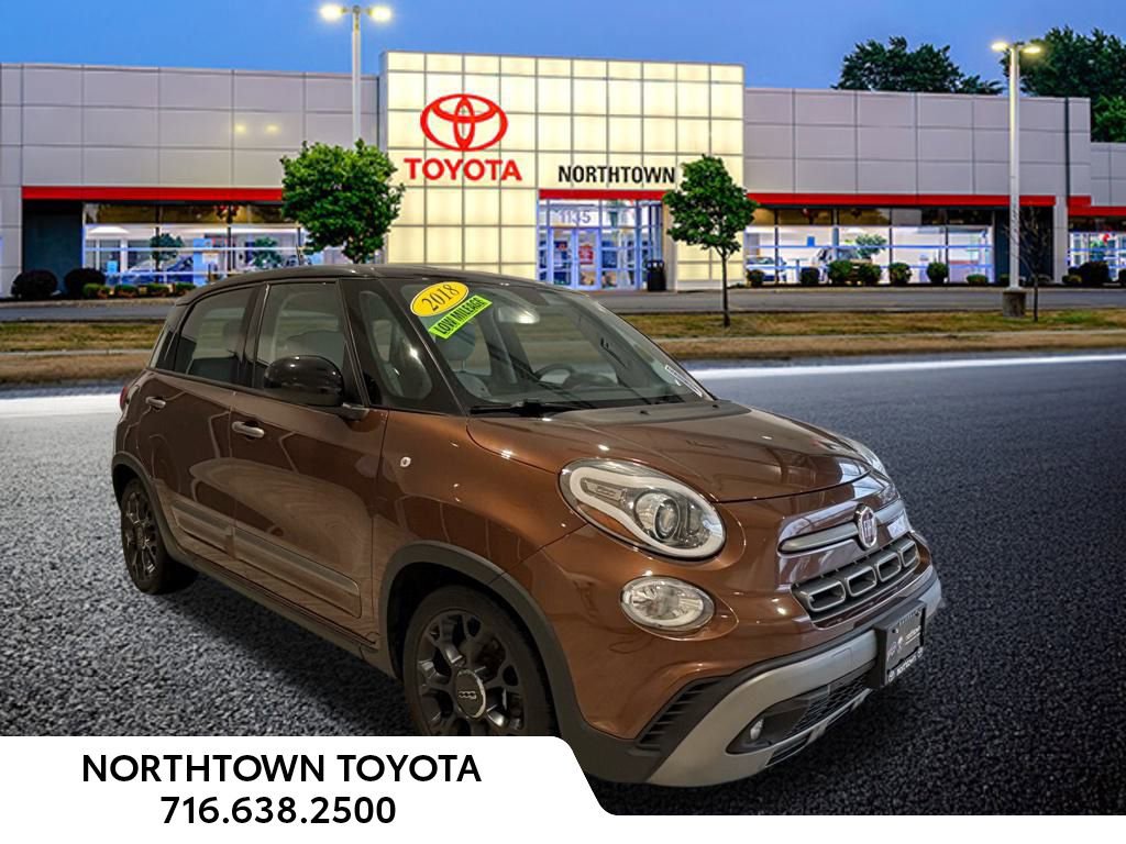 Used 2018 FIAT 500L Trekking w/ Urbana Appearance Package image 34