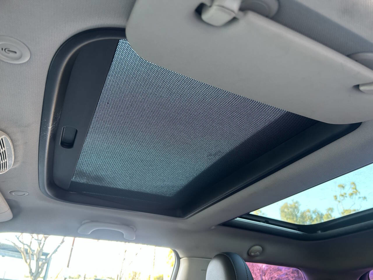 Used 2019 MINI Cooper 2-Door Hardtop image 12