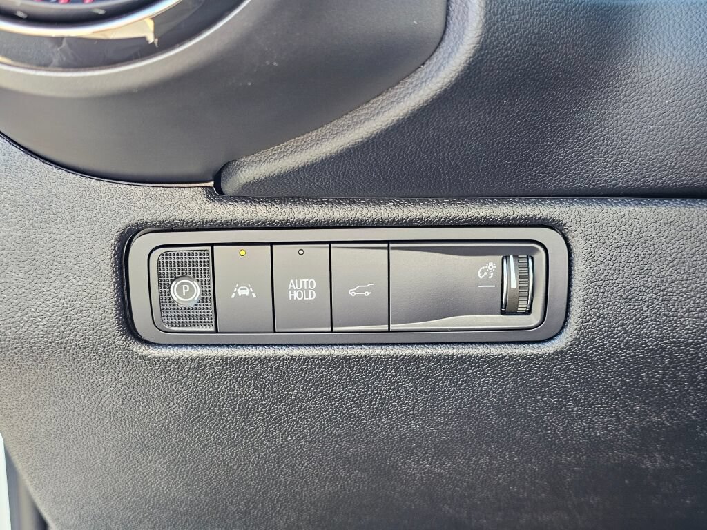 Used 2025 Chevrolet Equinox EV RS FWD image 32