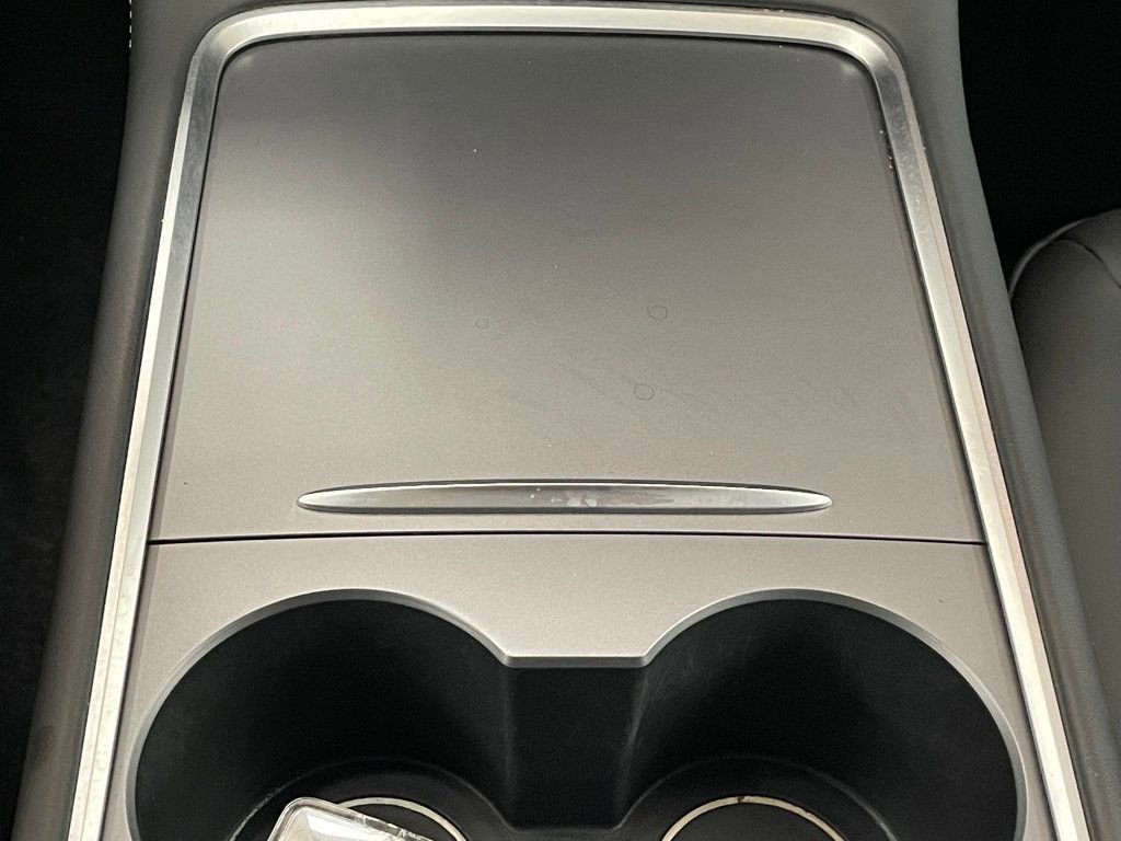 Used 2023 Tesla Model Y Long Range image 39