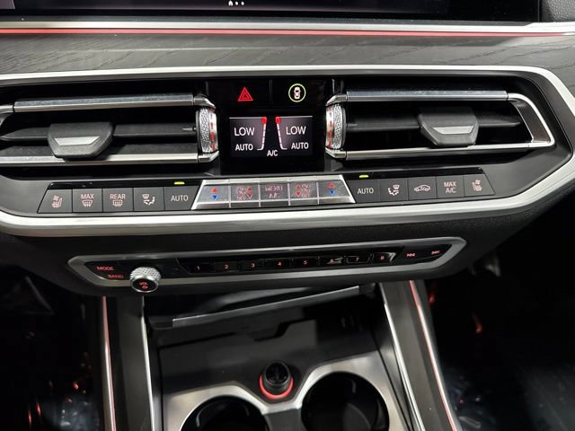 Used 2019 BMW X7 xDrive50i w/ Premium Package AWD/4WD image 23