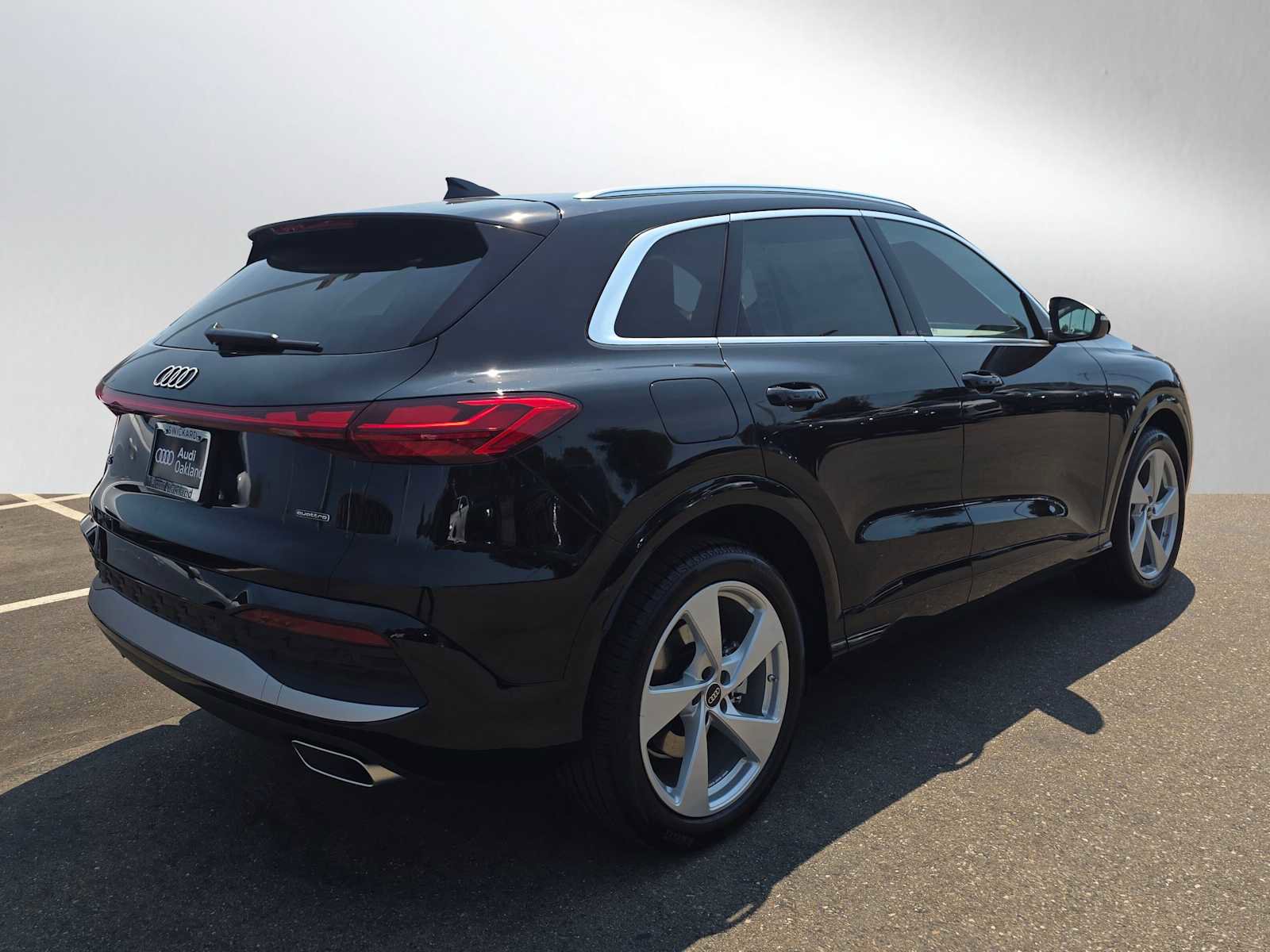 New 2025 Audi Q5 Prestige image 3