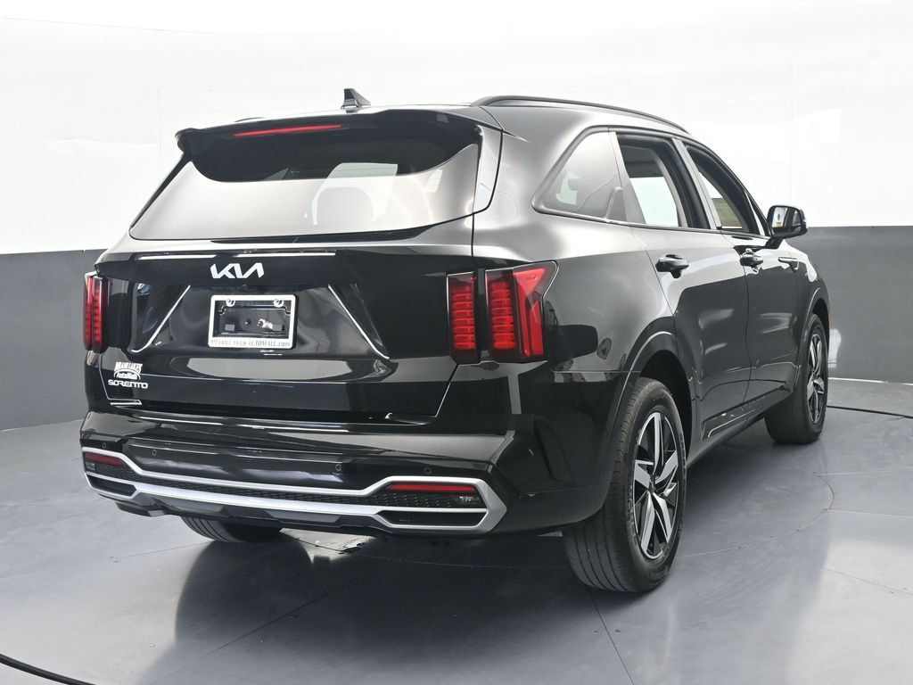 Used 2023 Kia Sorento S FWD image 5
