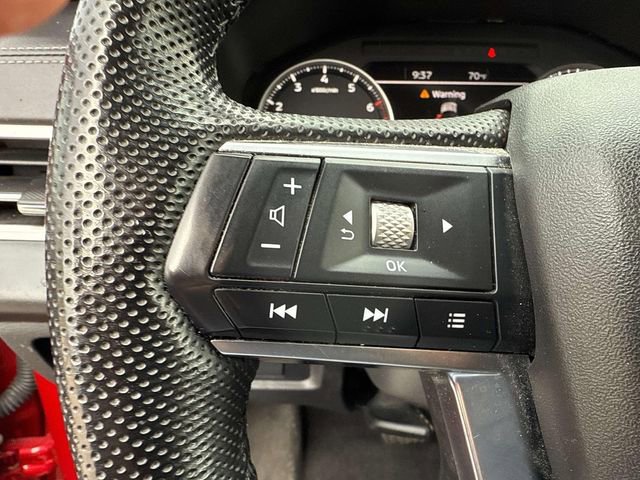 Used 2023 Mitsubishi Outlander SE image 28