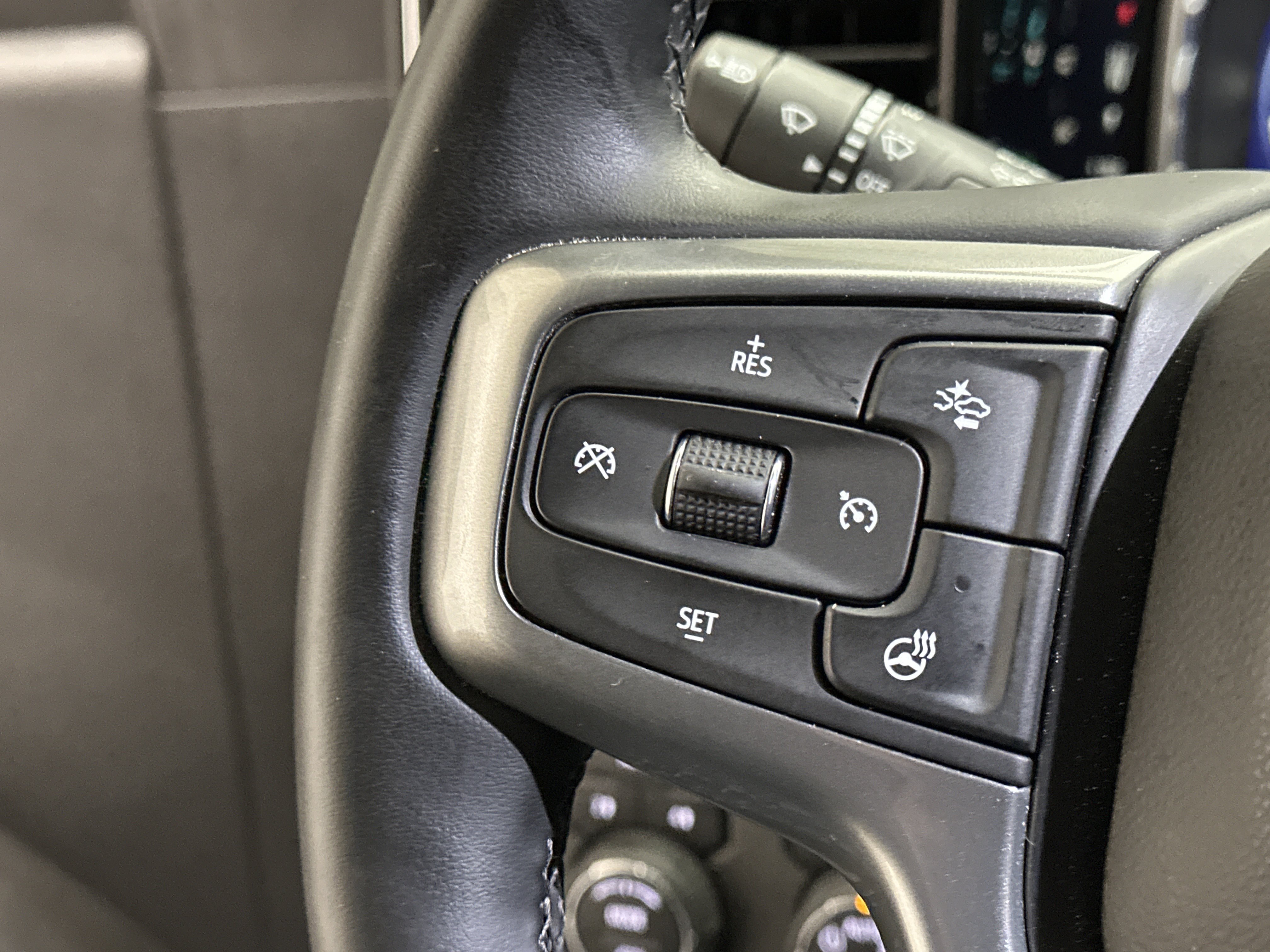 Used 2026 Chevrolet Silverado 1500 LT AWD/4WD image 25