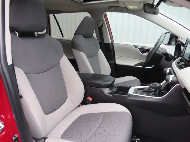 Used 2022 Toyota RAV4 XLE w/ Convenience Package AWD/4WD image 26