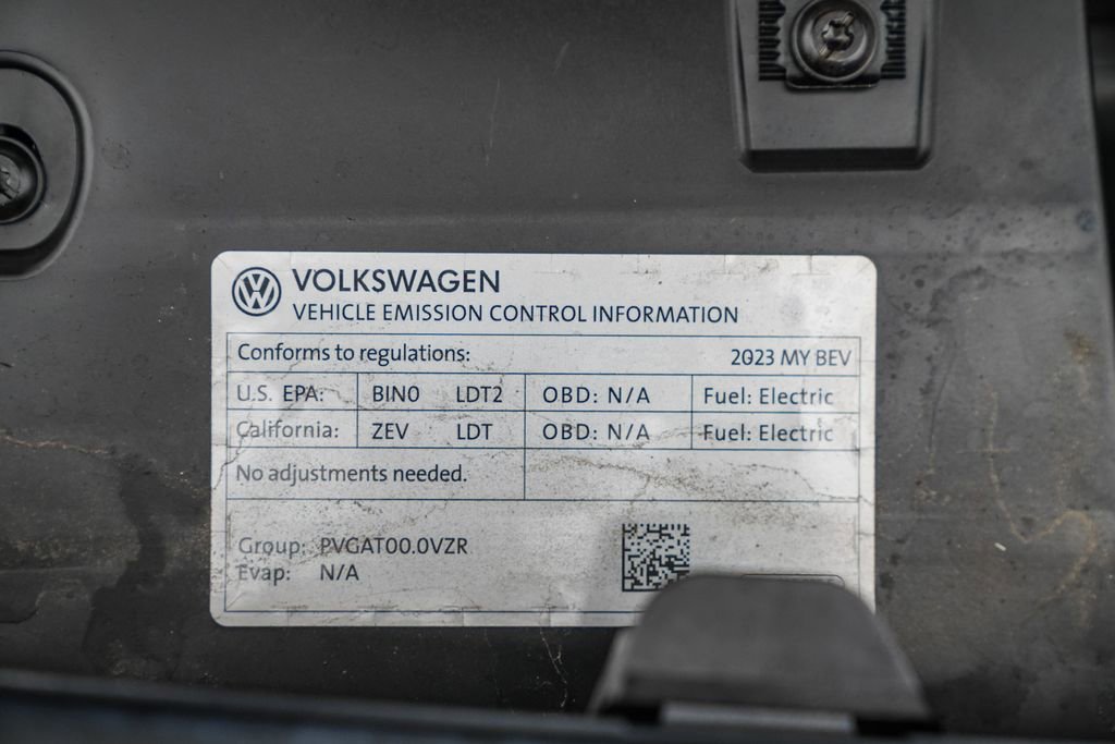 Used 2023 Volkswagen ID.4 S image 31