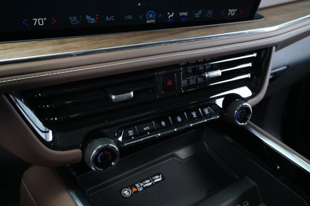 Used 2025 Chevrolet Tahoe High Country image 55