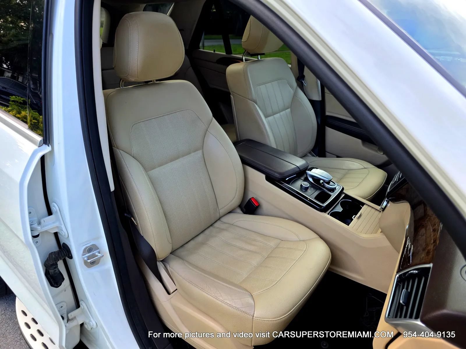 Used 2016 Mercedes-Benz GLE 350 w/ Premium Package image 34