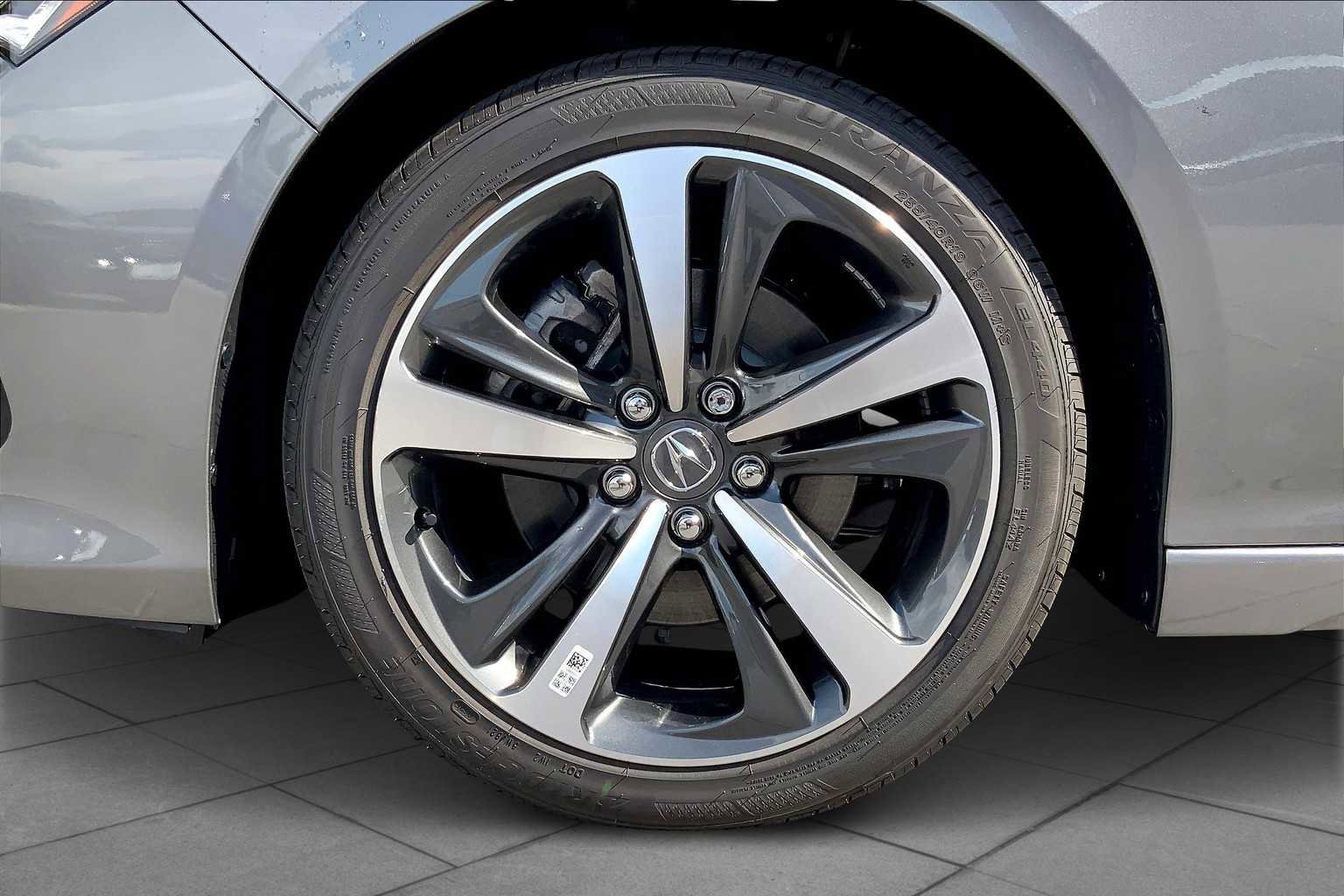 New 2025 Acura TLX w/ Technology Package image 9