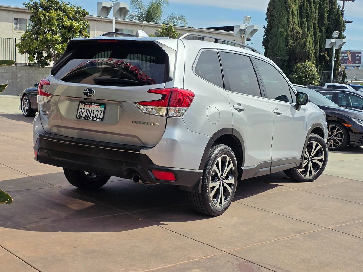 Used 2020 Subaru Forester Limited image 12