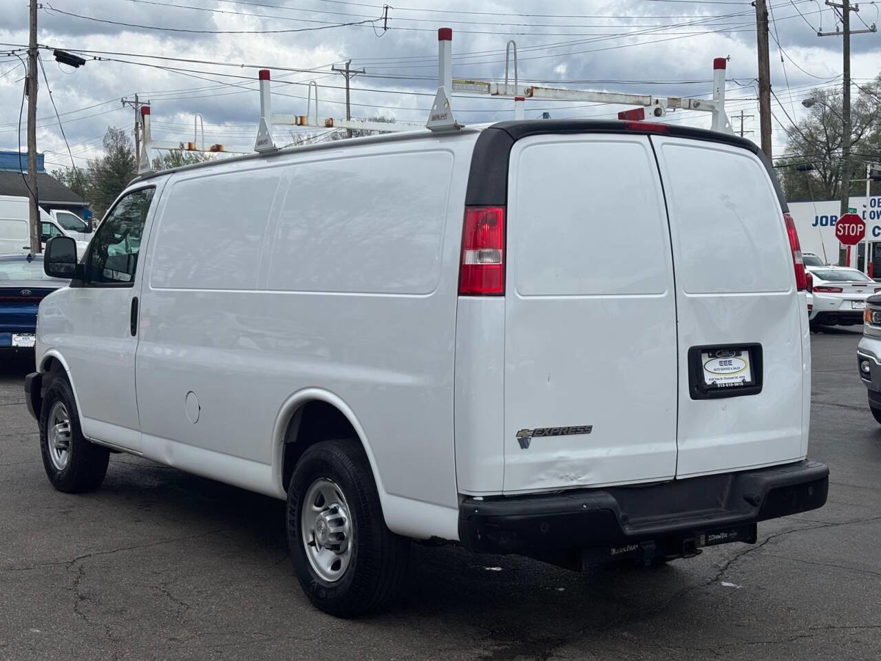 Used 2019 Chevrolet Express 2500 w/ Driver Convenience Package image 6