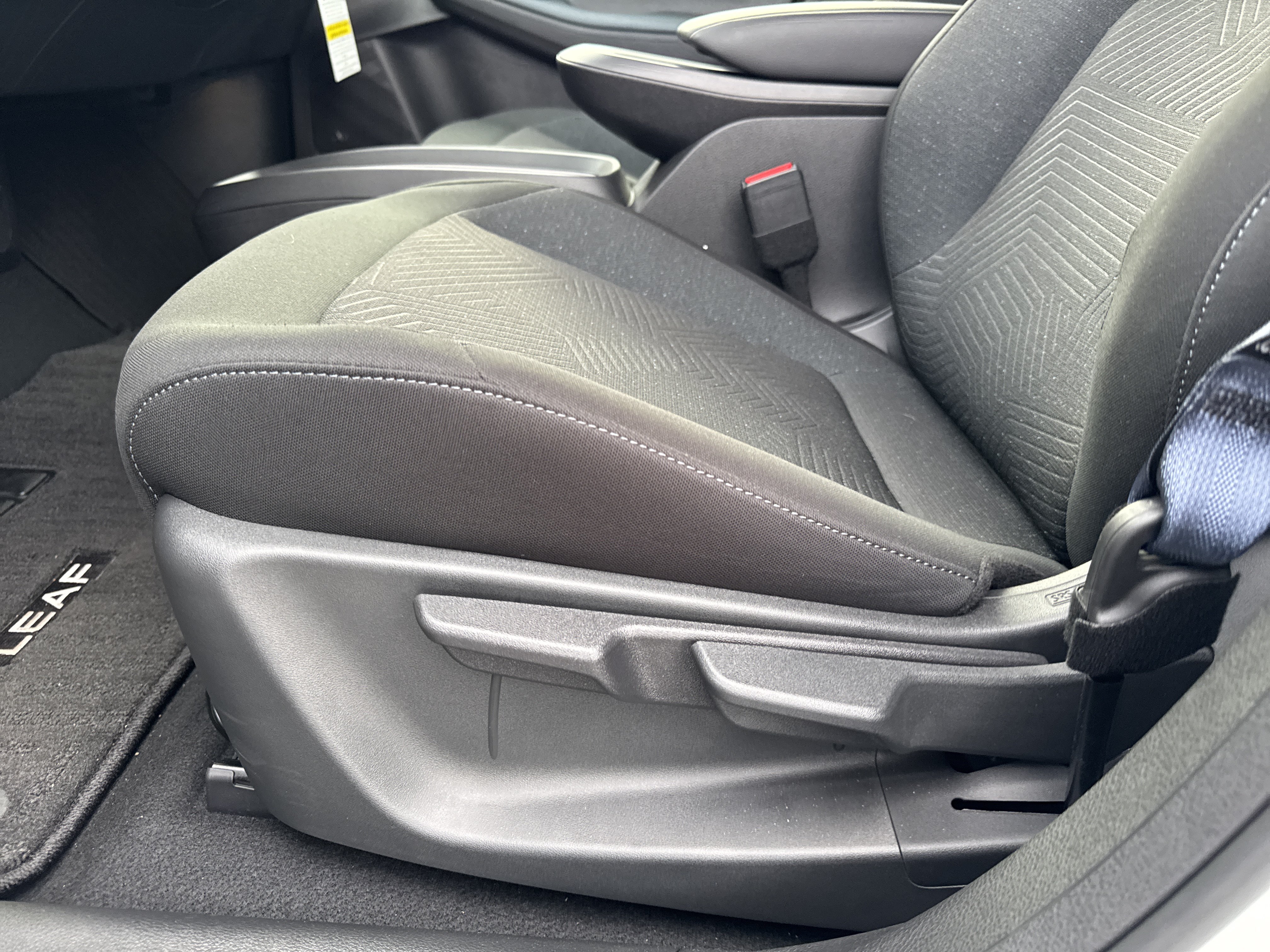 New 2026 Nissan Leaf w/ Floor Mat Package (S+) FWD image 9