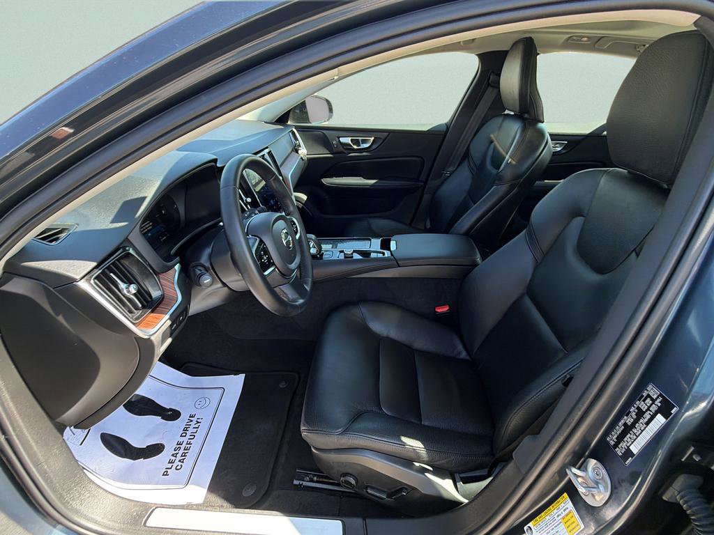 Used 2023 Volvo S60 T8 Plus image 19