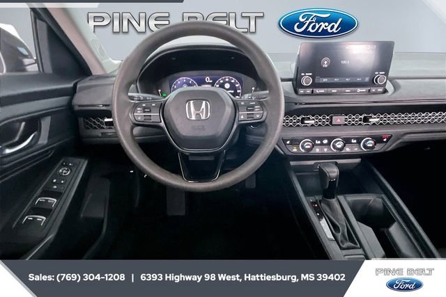 Used 2023 Honda Accord EX image 5