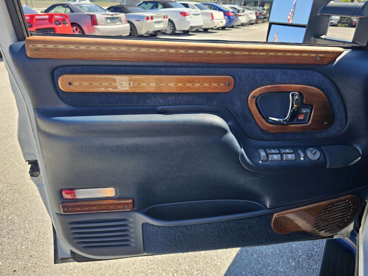 Used 1995 Chevrolet Suburban 4WD image 16