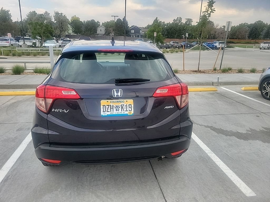 Used 2017 Honda HR-V LX image 7