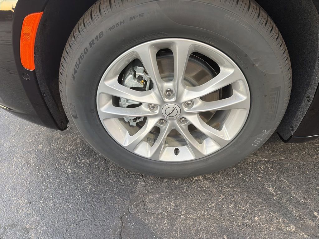 New 2026 Chrysler Pacifica Select FWD image 7