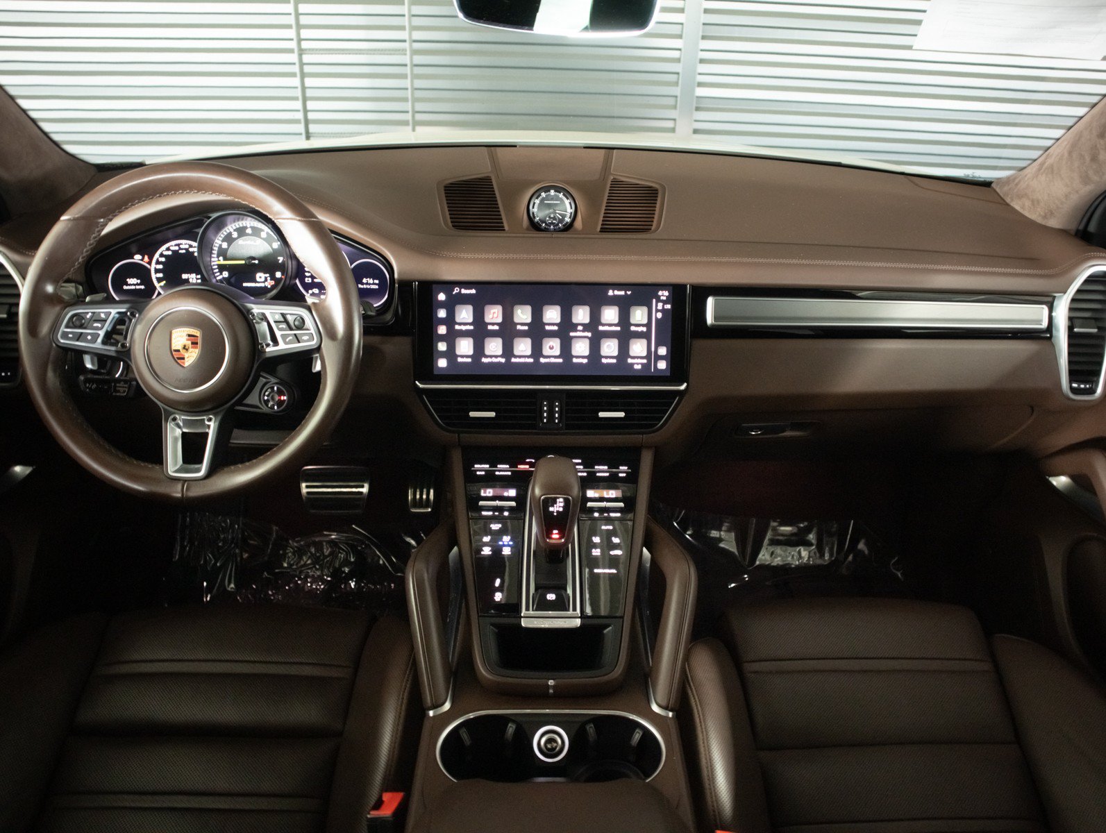 Used 2022 Porsche Cayenne Turbo S AWD/4WD image 14