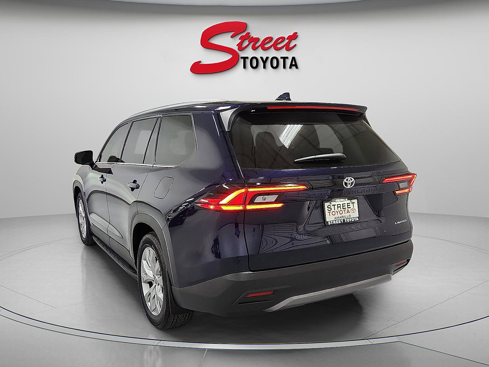 Certified 2026 Toyota Grand Highlander FWD image 3
