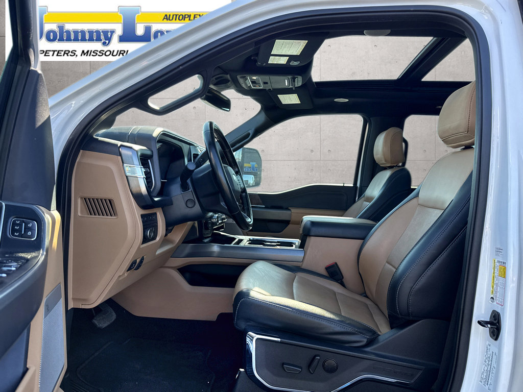 Used 2023 Ford F350 Lariat w/ Lariat Ultimate Package AWD/4WD image 10