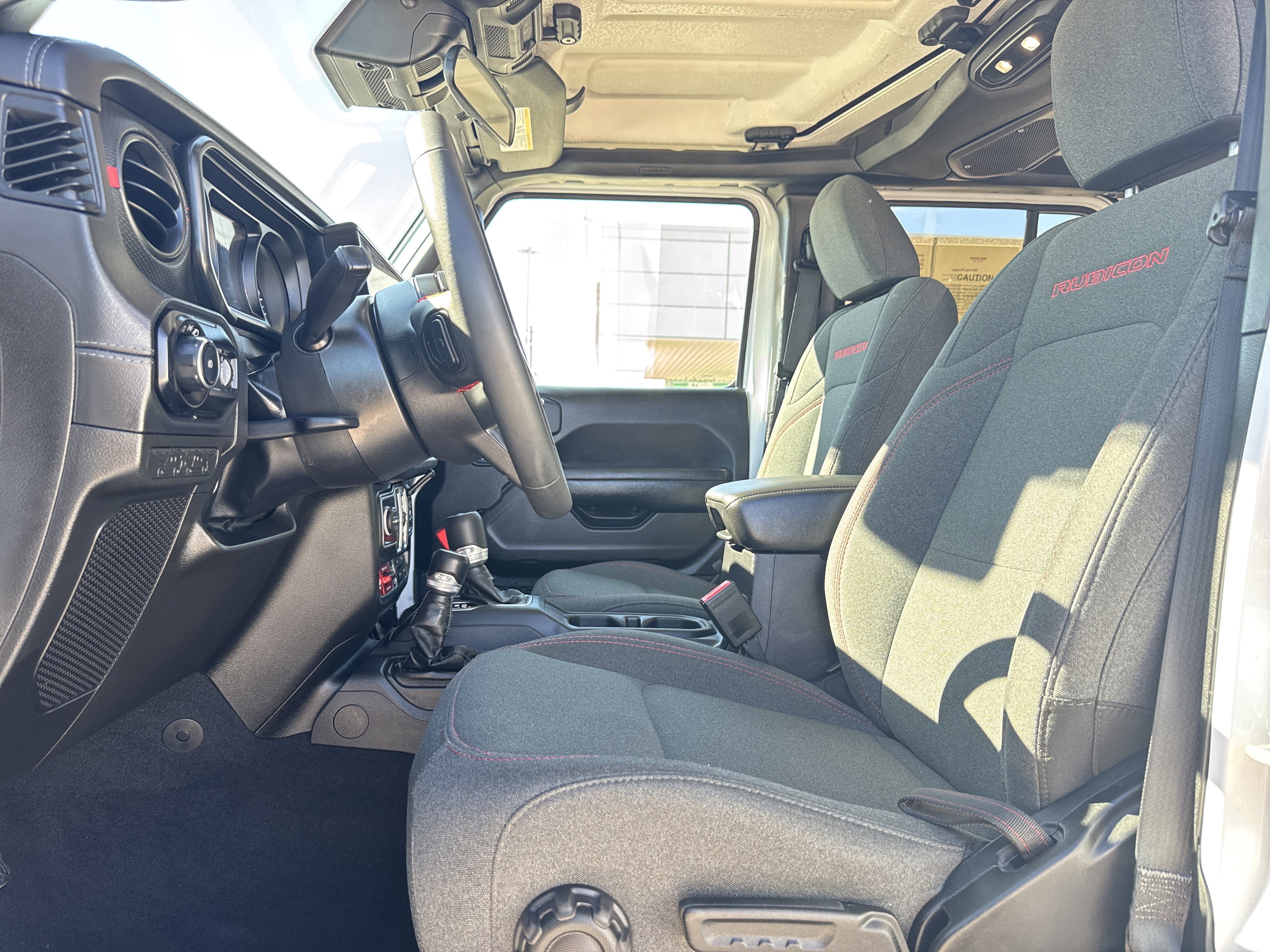 Used 2025 Jeep Wrangler Unlimited Rubicon image 28