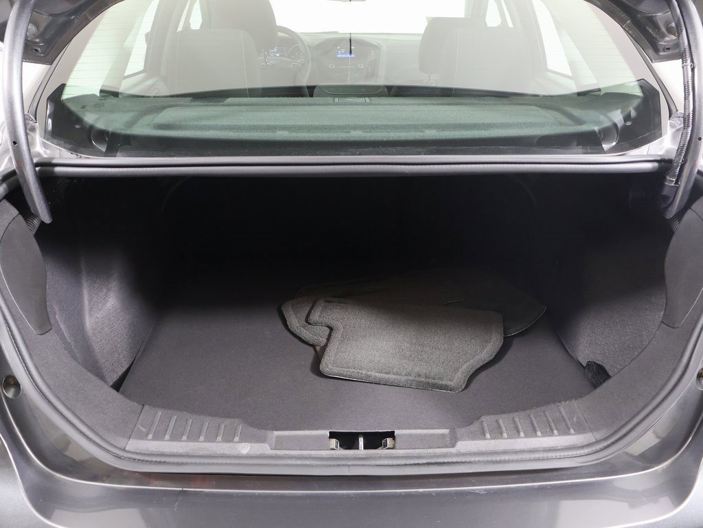 Used 2017 Ford Focus SE image 13