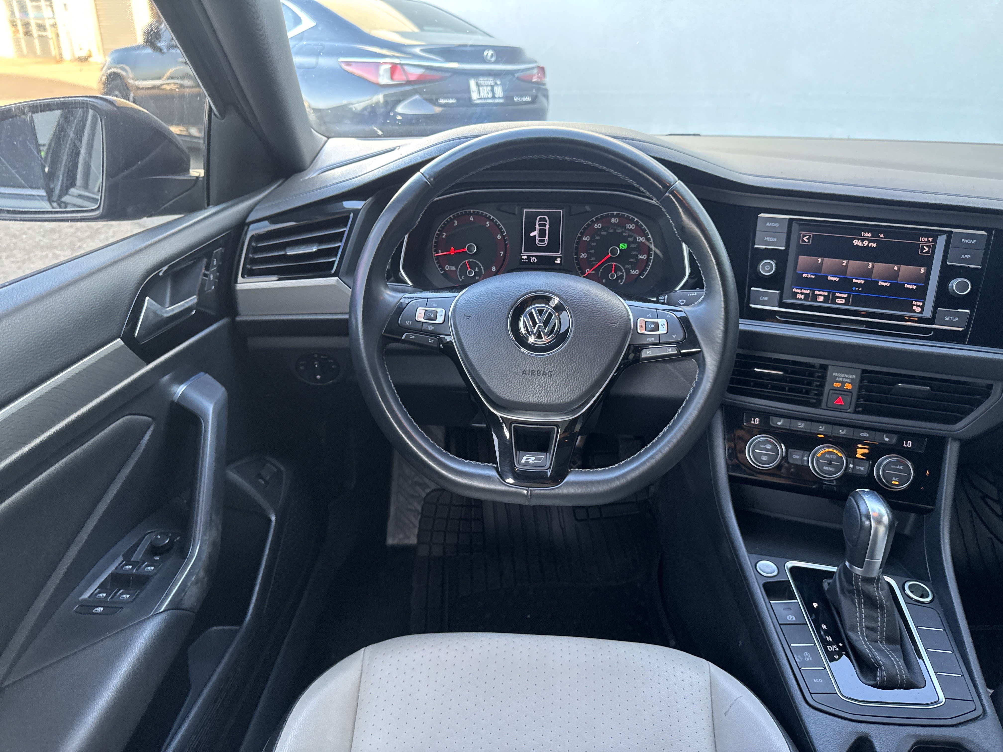 Used 2019 Volkswagen Jetta R-Line FWD image 11