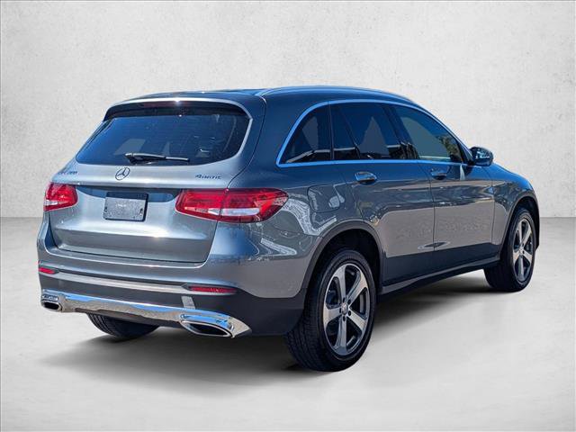 Used 2017 Mercedes-Benz GLC 300 4MATIC image 5