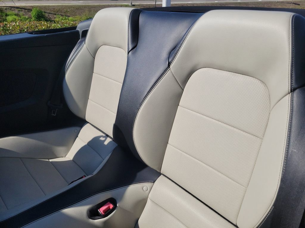 Used 2018 Ford Mustang Premium image 13