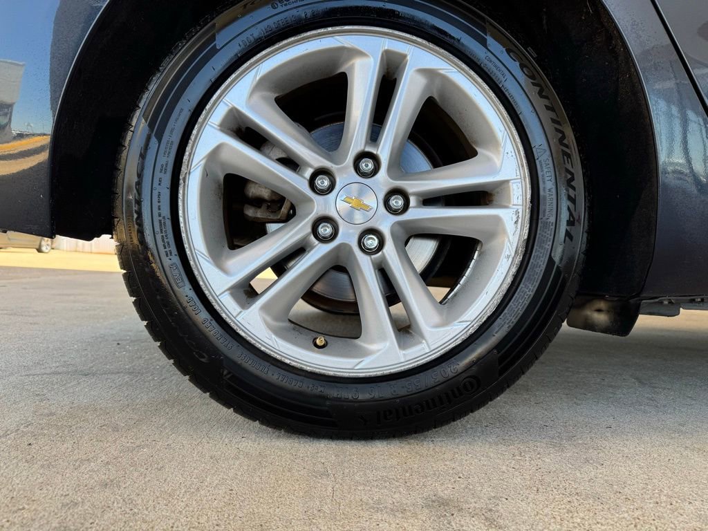 Used 2016 Chevrolet Cruze LT w/ Convenience Package image 14