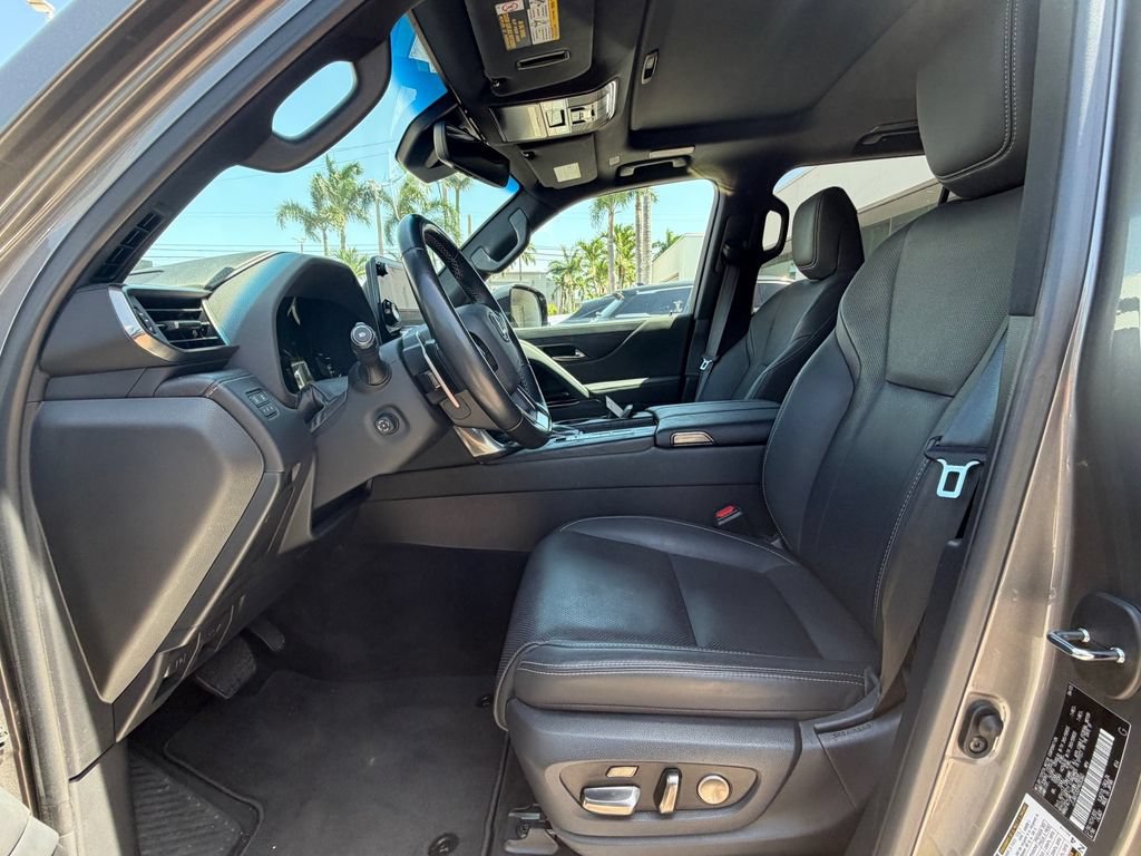 Used 2023 Lexus LX 600 4WD w/ Interior Upgrade Package image 12