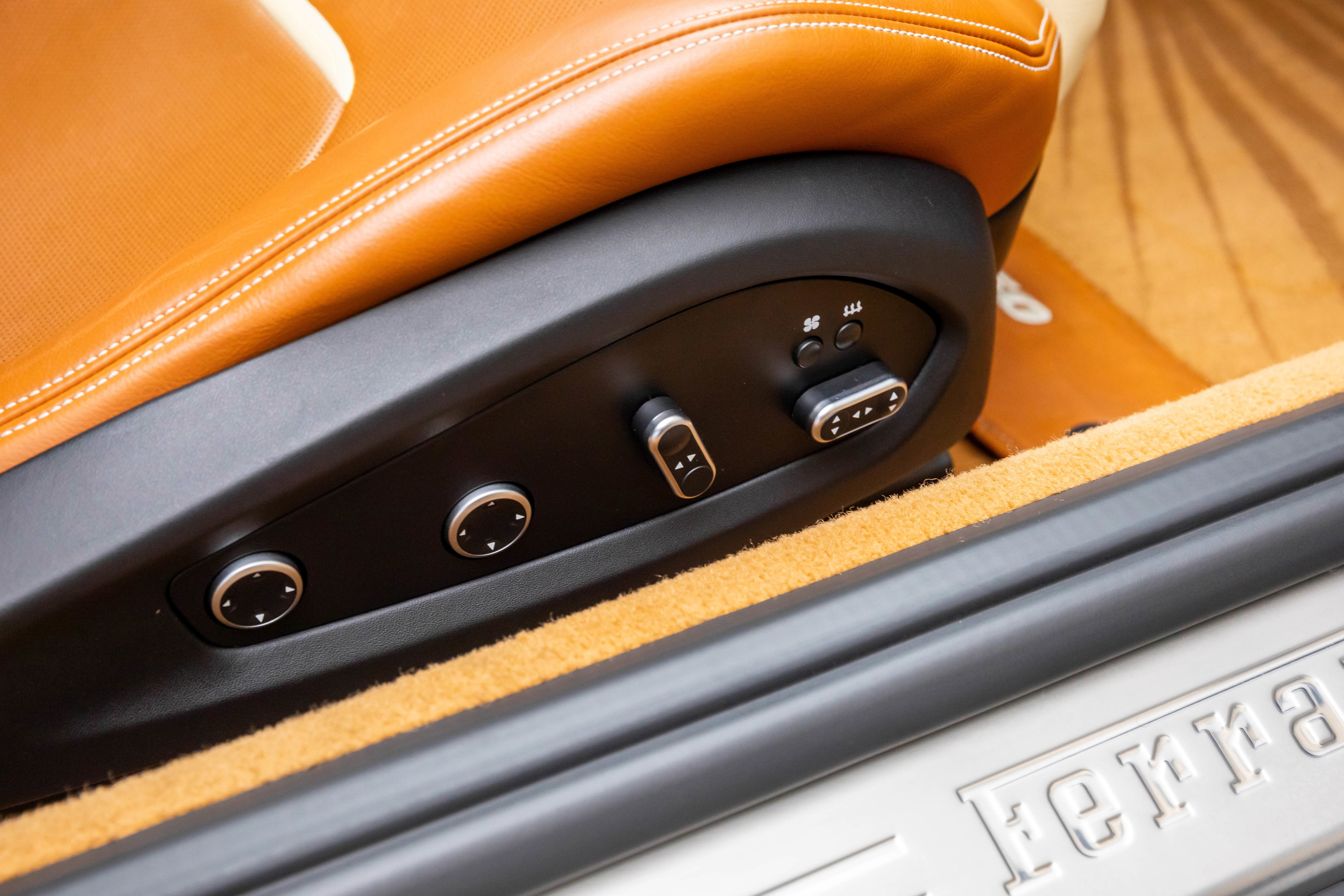 Certified 2018 Ferrari GTC4Lusso image 41