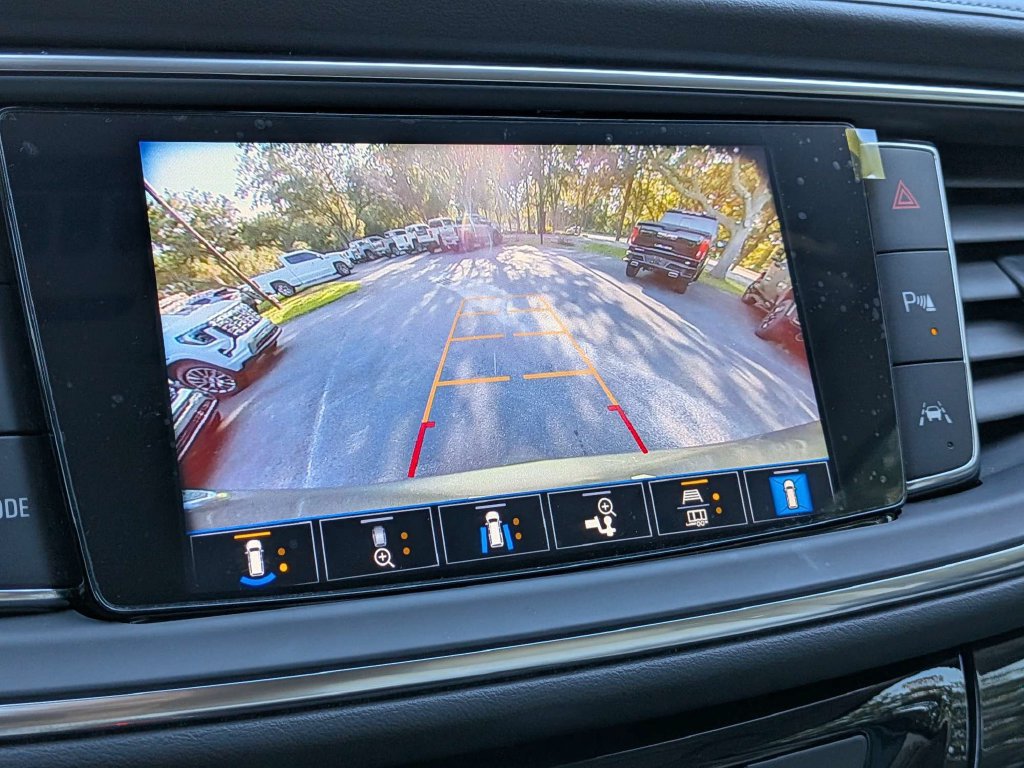Used 2023 Buick Enclave Essence w/ Experience Buick Package FWD image 22