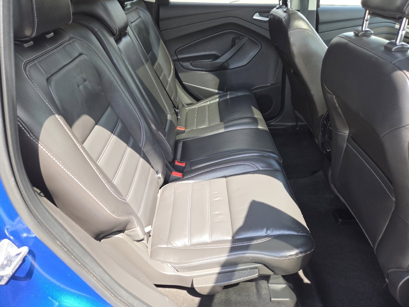 Used 2018 Ford Escape Titanium w/ Ford Safe & Smart Package image 21