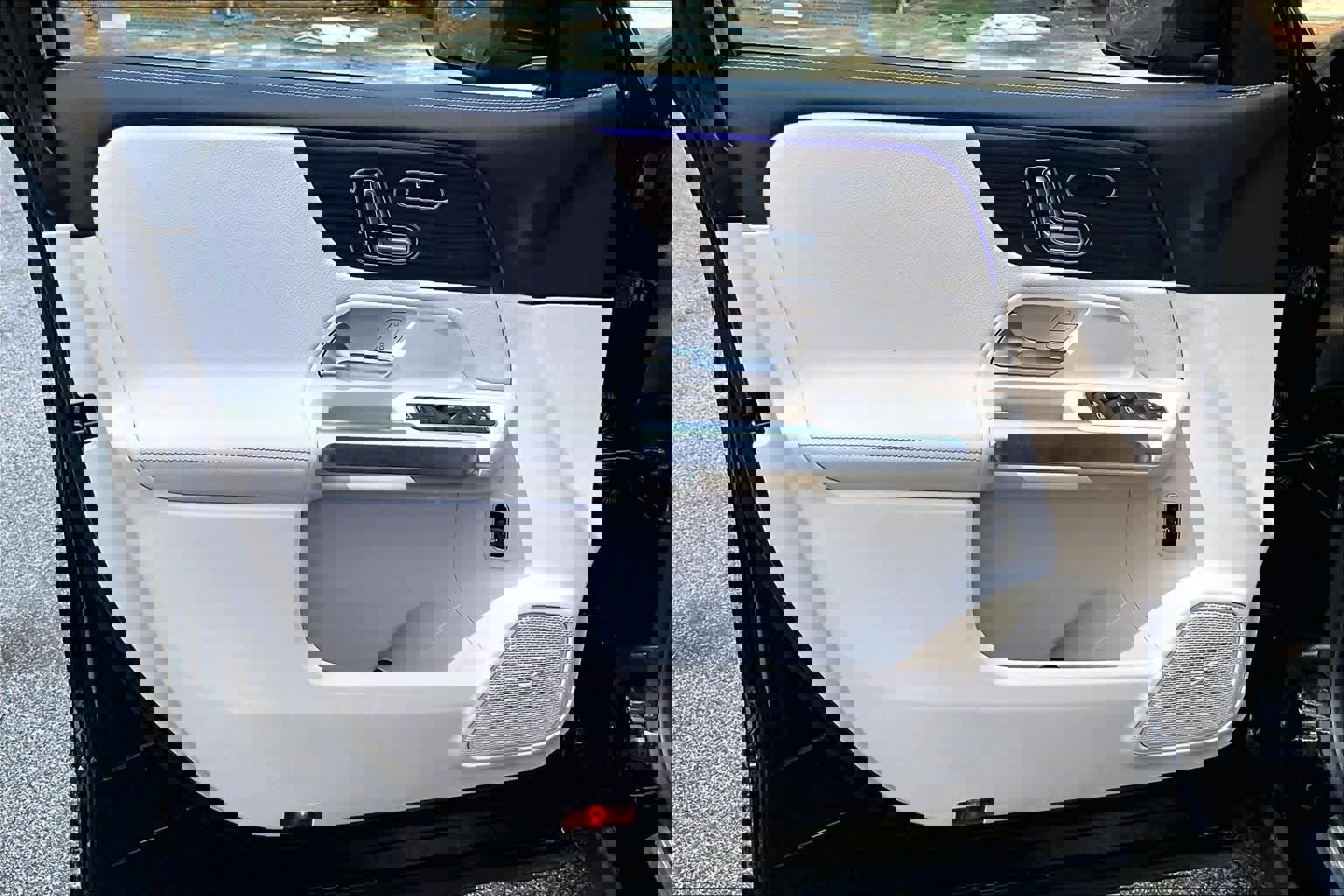 New 2026 Mercedes-Benz GLB 250 4MATIC image 12