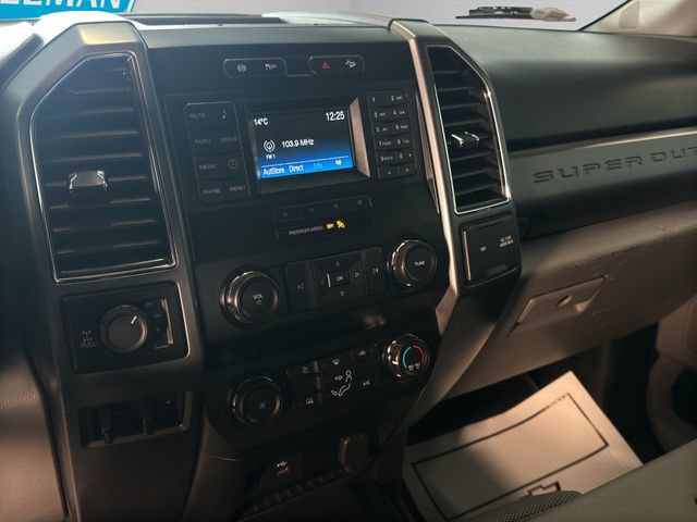Used 2019 Ford F250 XLT w/ FX4 Off-Road Package AWD/4WD image 17