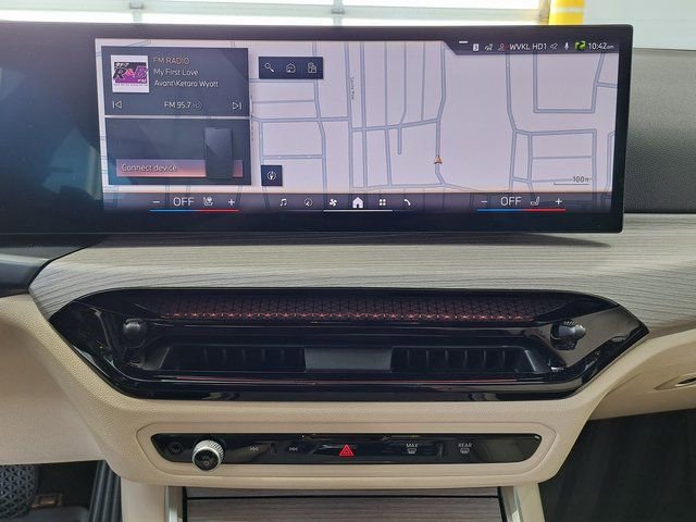 Used 2025 BMW 330i Sedan image 14