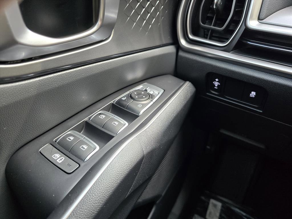 New 2026 Kia Sorento LX image 12