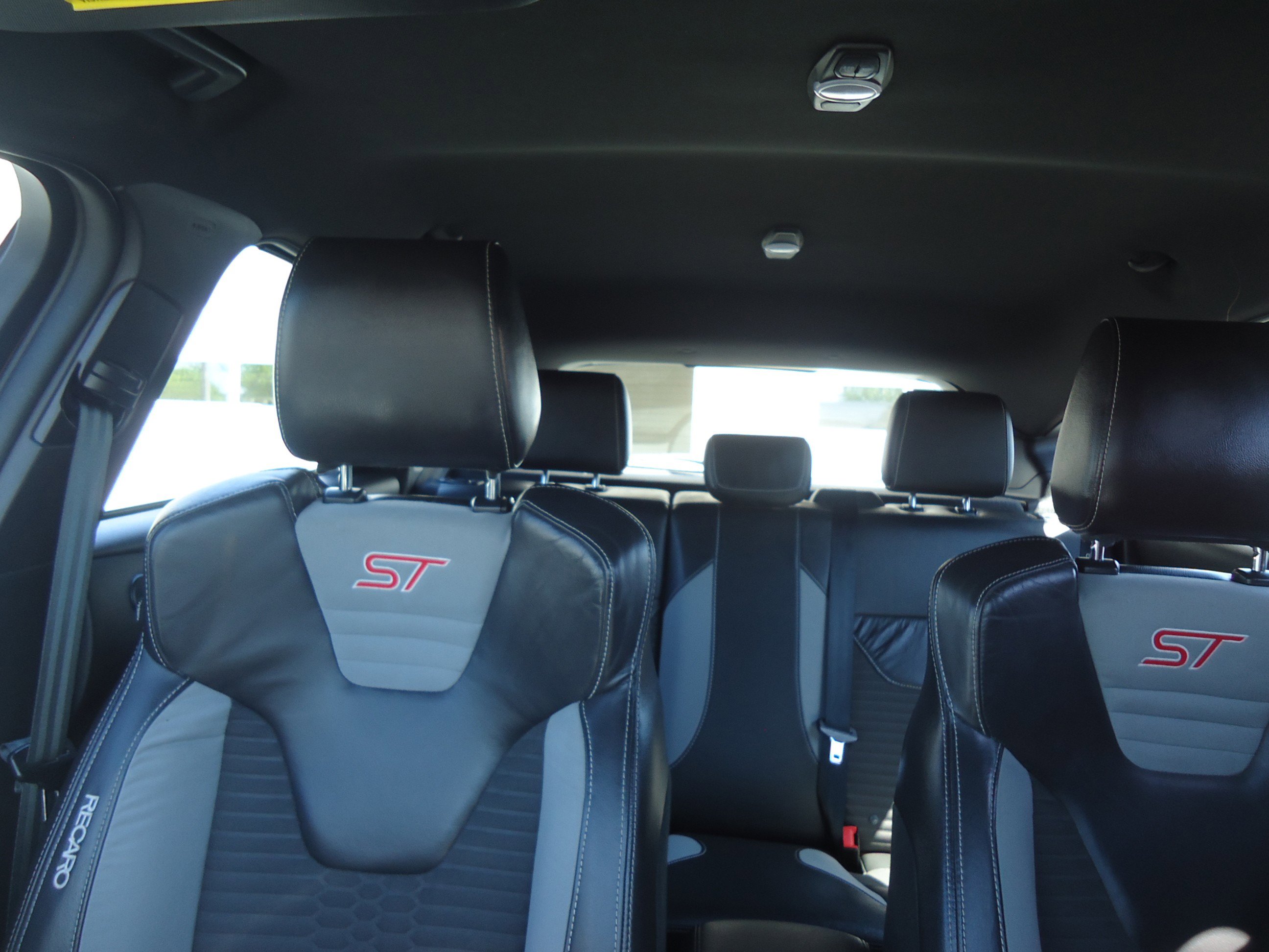 Used 2015 Ford Focus ST w/ Equipment Group 401A FWD image 31