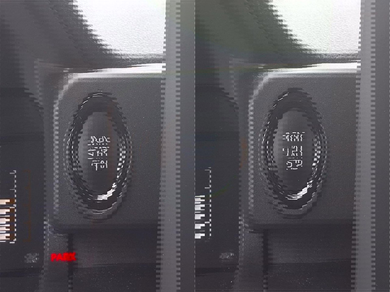 Certified 2025 Toyota Tacoma SR5 image 23