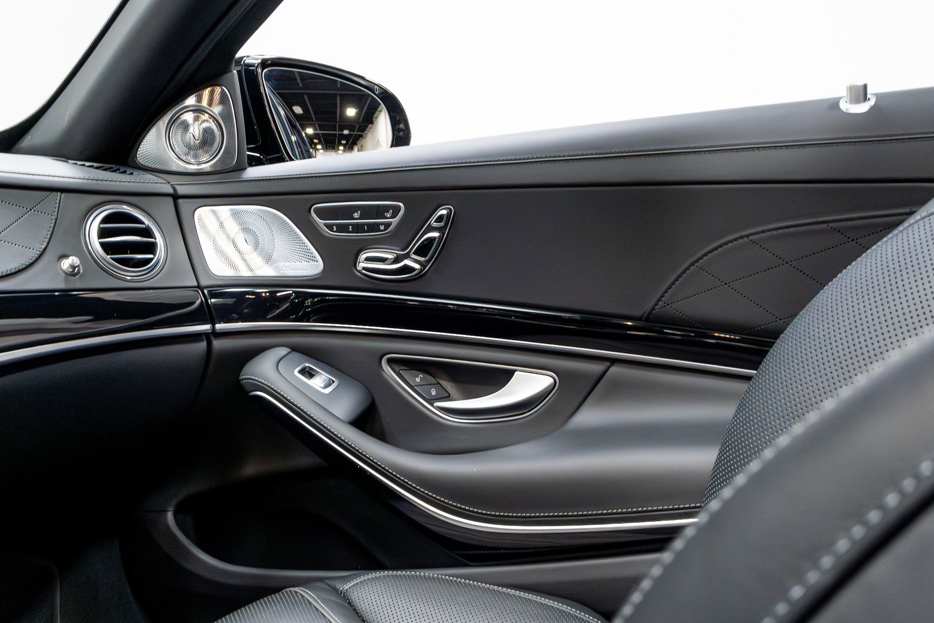 Used 2020 Mercedes-Benz Maybach S 650 image 14