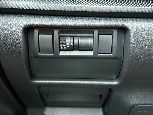 Certified 2024 Subaru Crosstrek 2.0i Premium w/ Popular Package #4 image 31